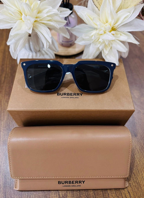 MAY Kaya Burberry navy / dark blue square sunglasses with tan case