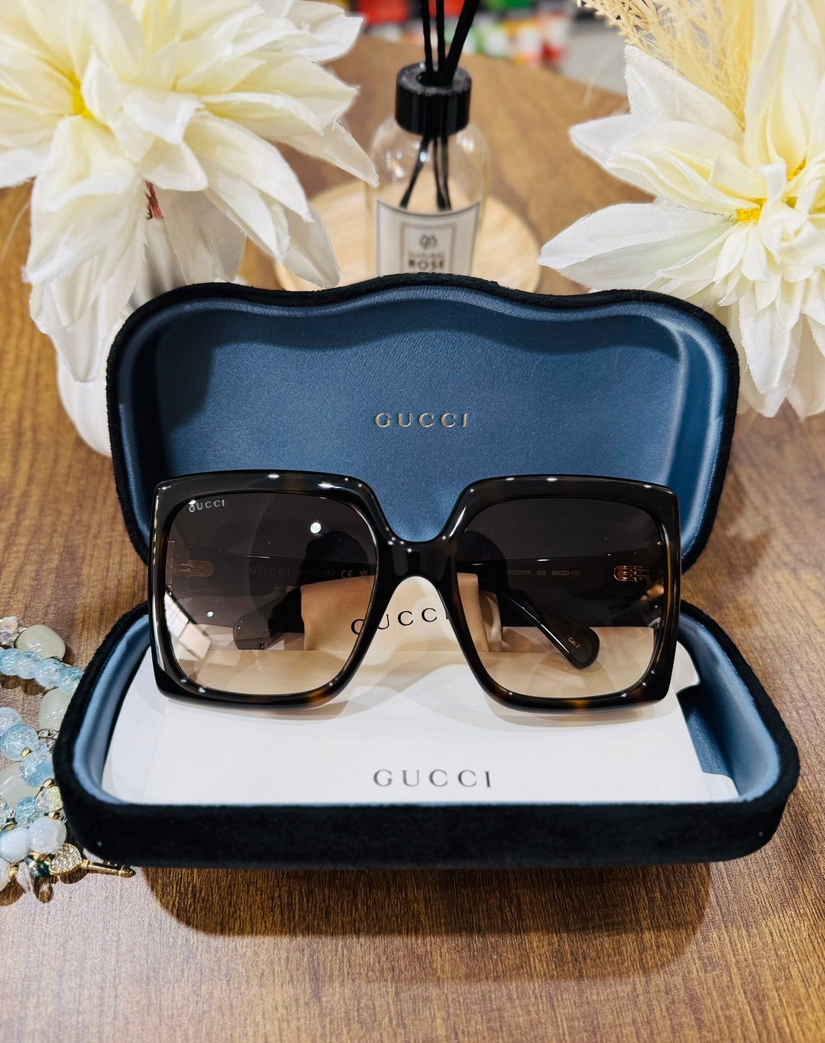MAY Kaya Gucci black/brown square sunglasses in blue case