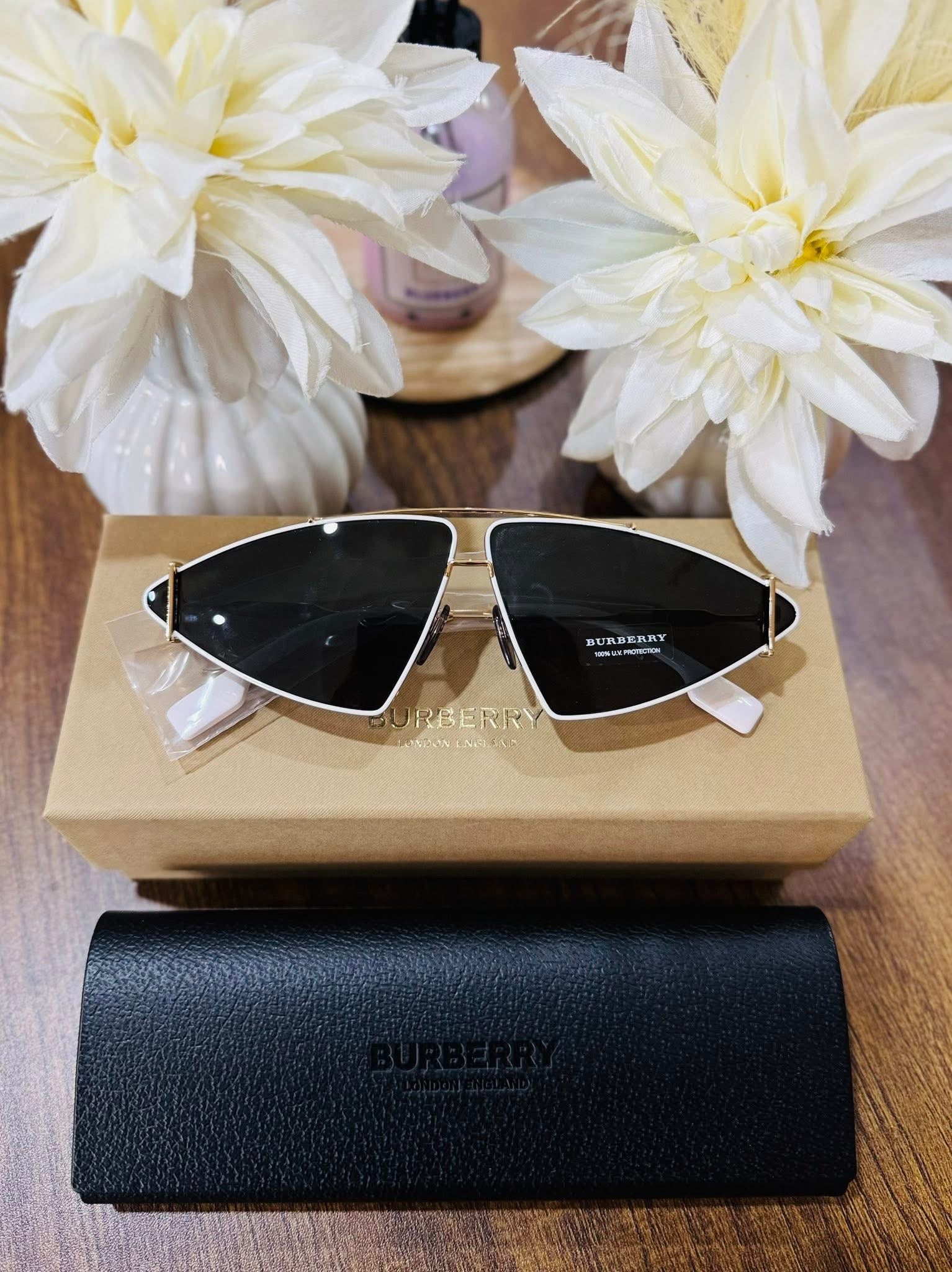 MAY Kaya Burberry black and white triangular cat-eye sunglasses with black case