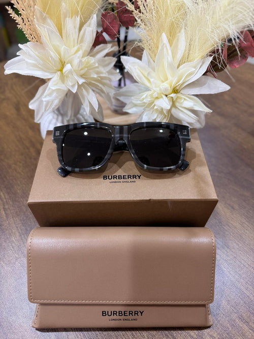 MAY Kaya Burberry black rectangular sunglasses with tan case