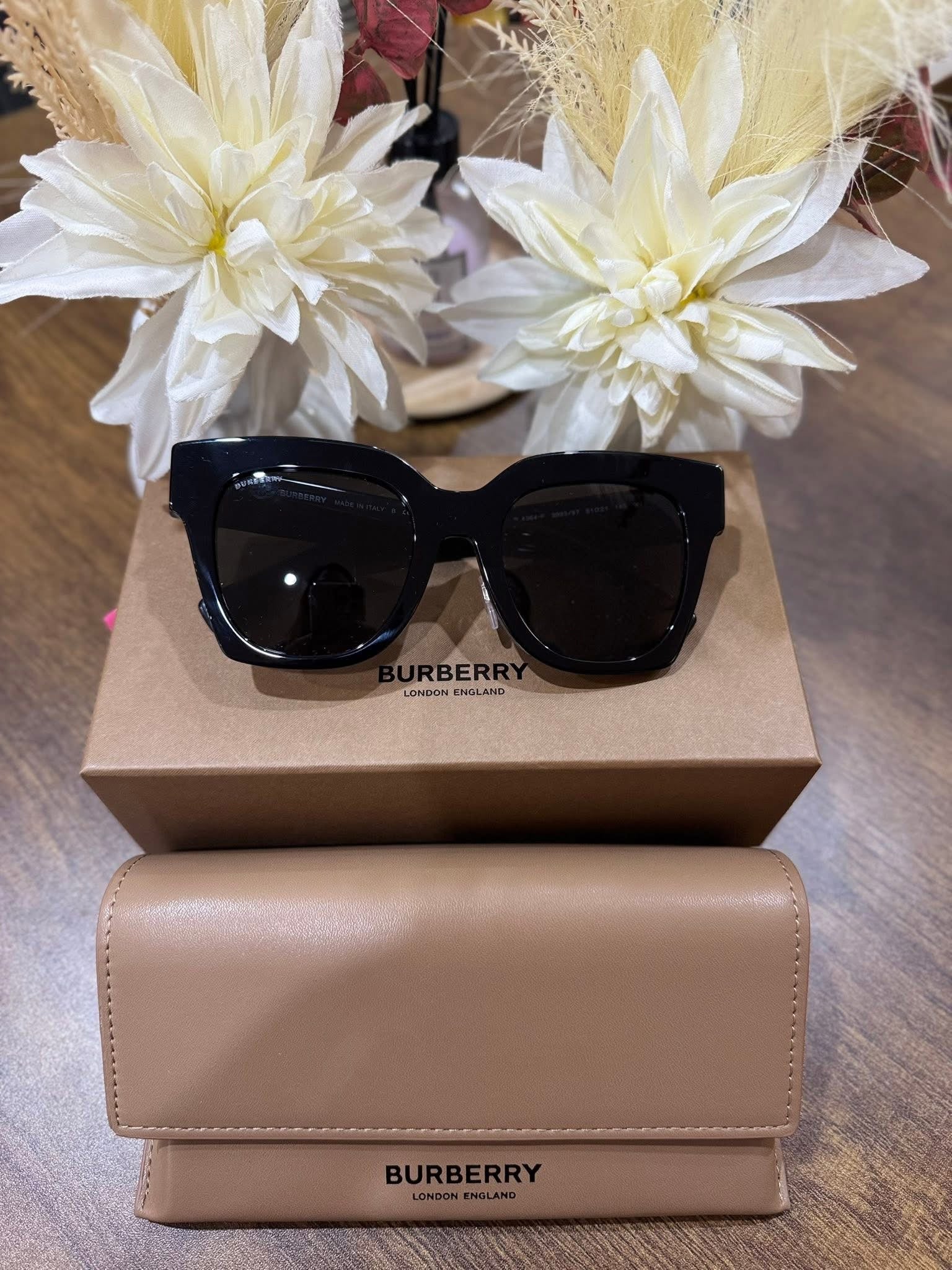 MAY Kaya Burberry black square sunglasses with tan case